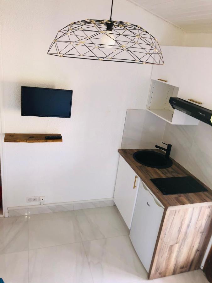 Joli Studio Maisonnette A 100M De La Plage ポルティシオ エクステリア 写真