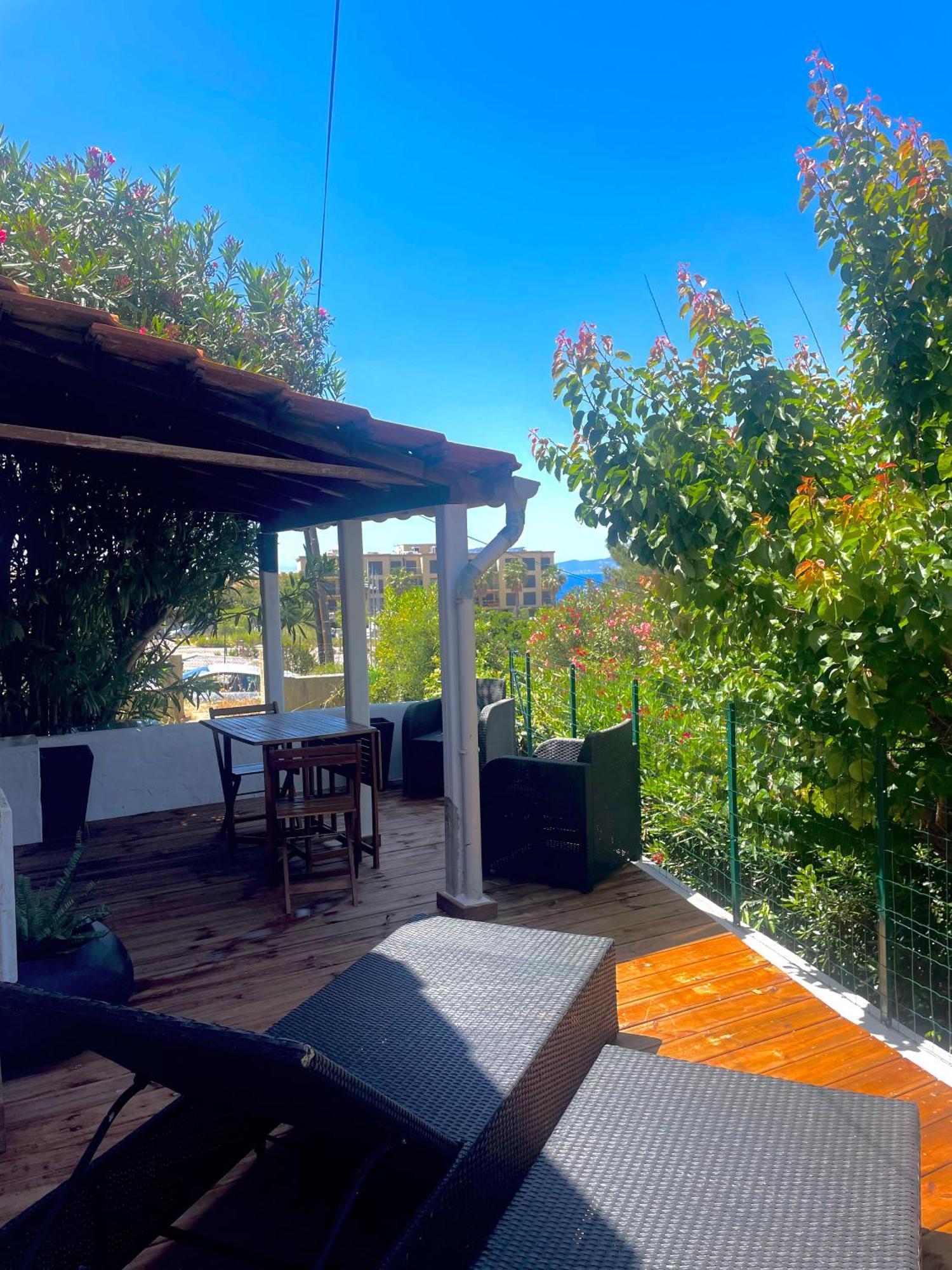 Joli Studio Maisonnette A 100M De La Plage ポルティシオ エクステリア 写真